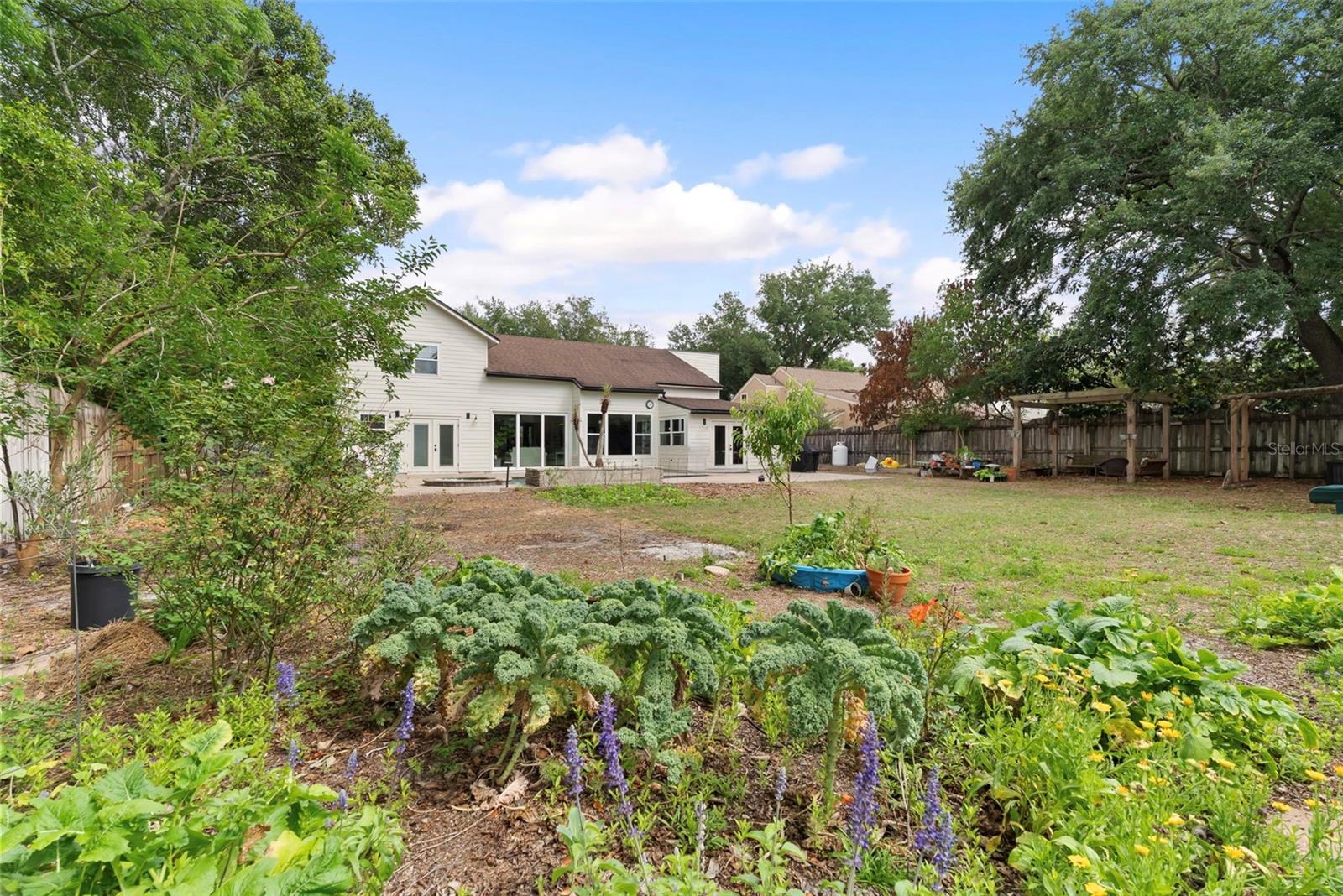 SHADOW BAY SPGS - Residential