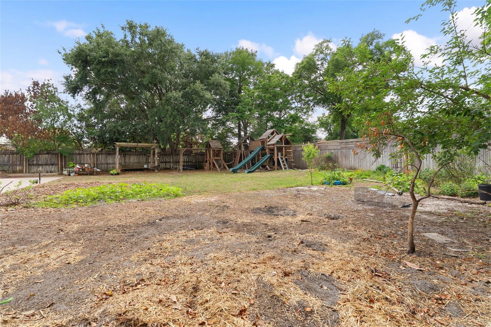 SHADOW BAY SPGS - Residential