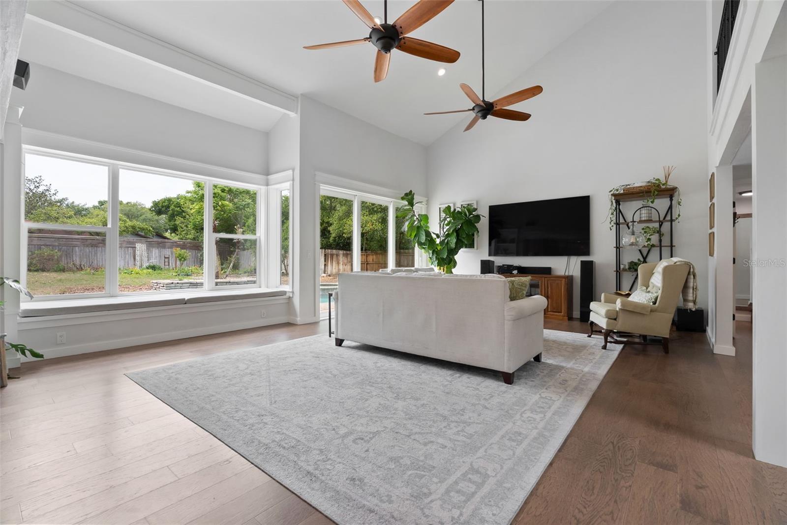 SHADOW BAY SPGS - Residential