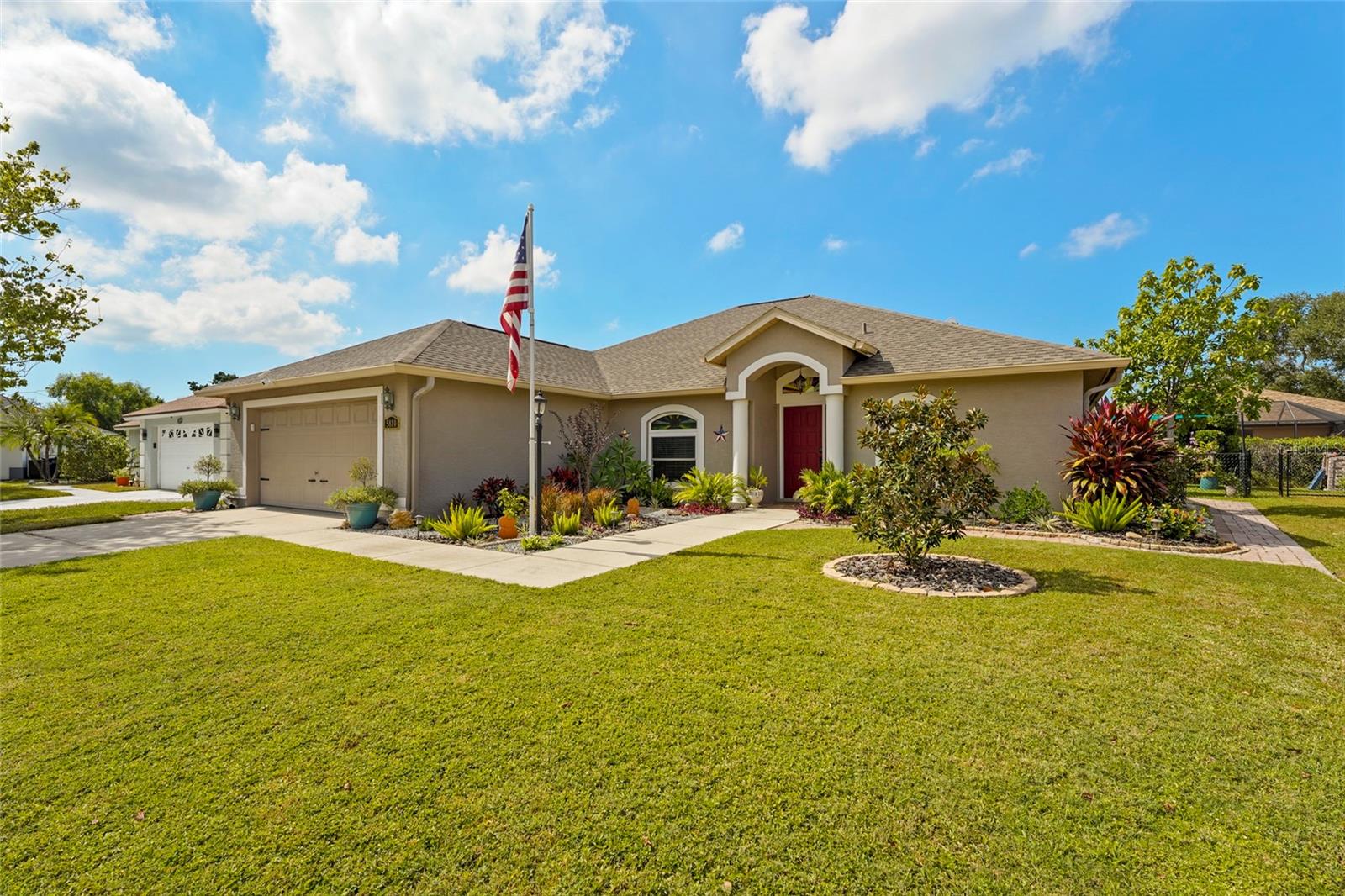 BRIARWOOD - Residential