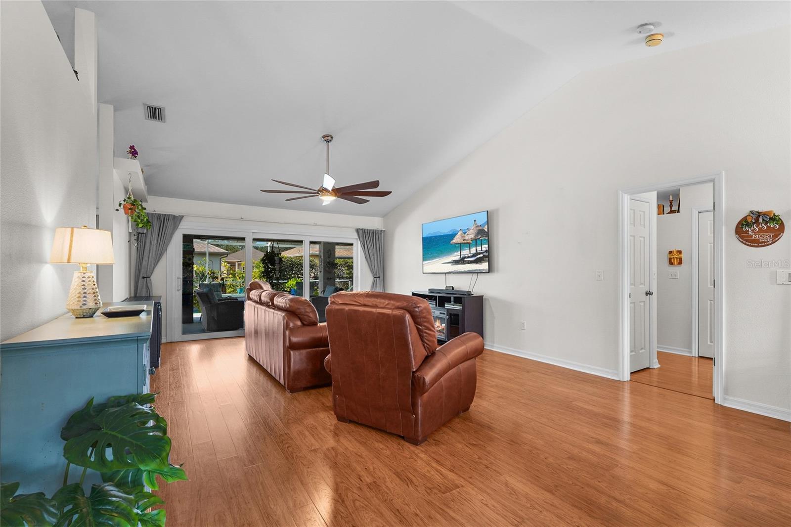 BRIARWOOD - Residential