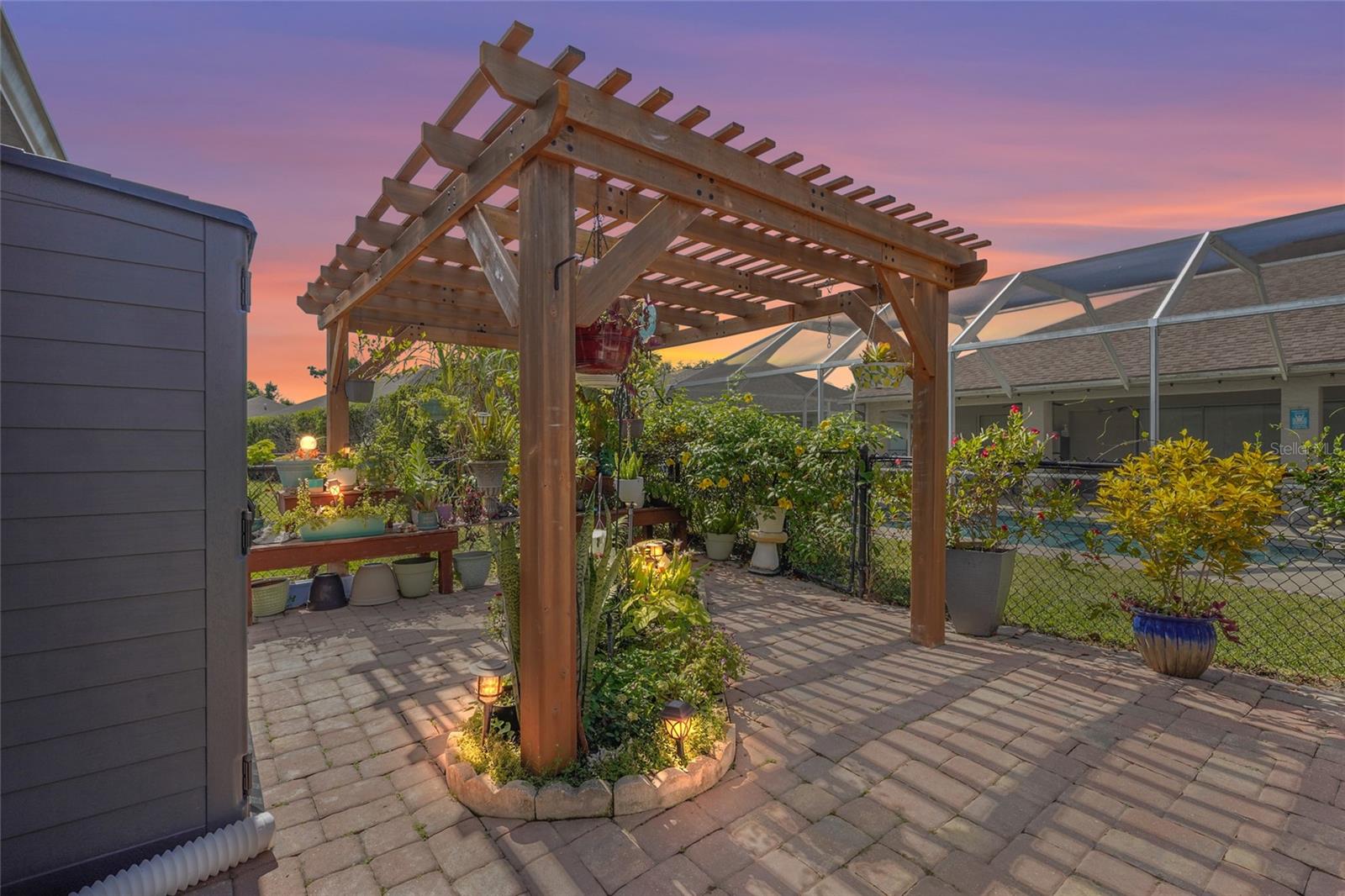 BRIARWOOD - Residential
