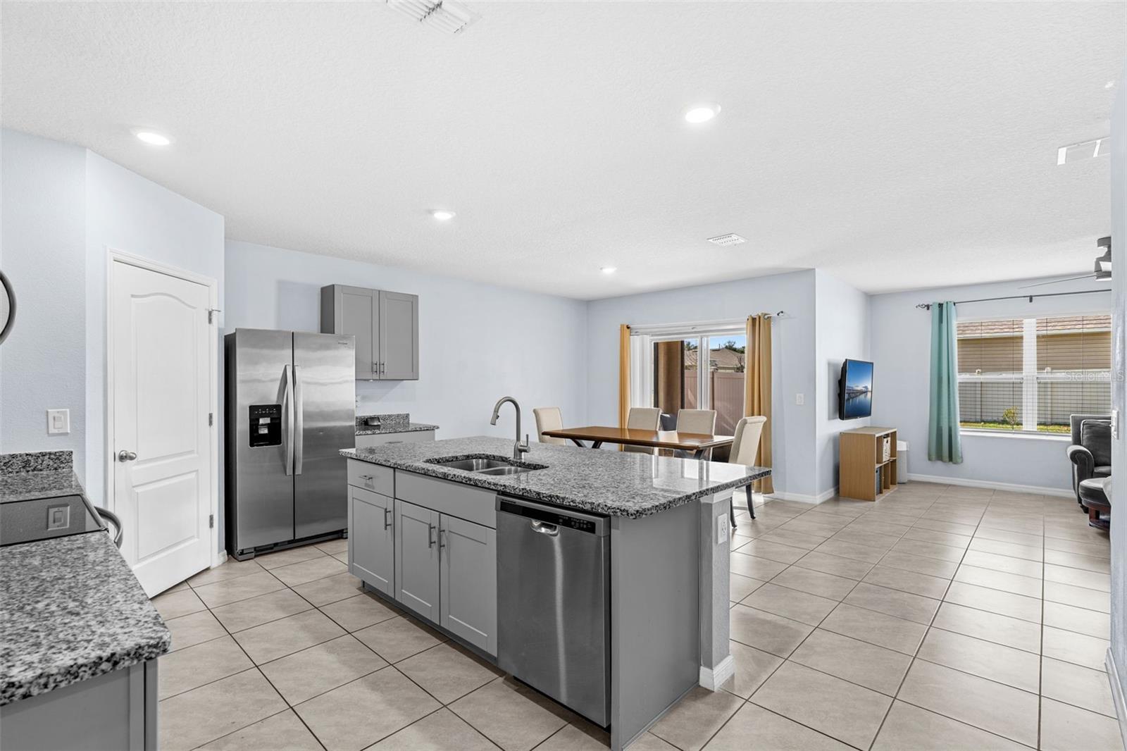 CADENCE/PARC HILL - Residential