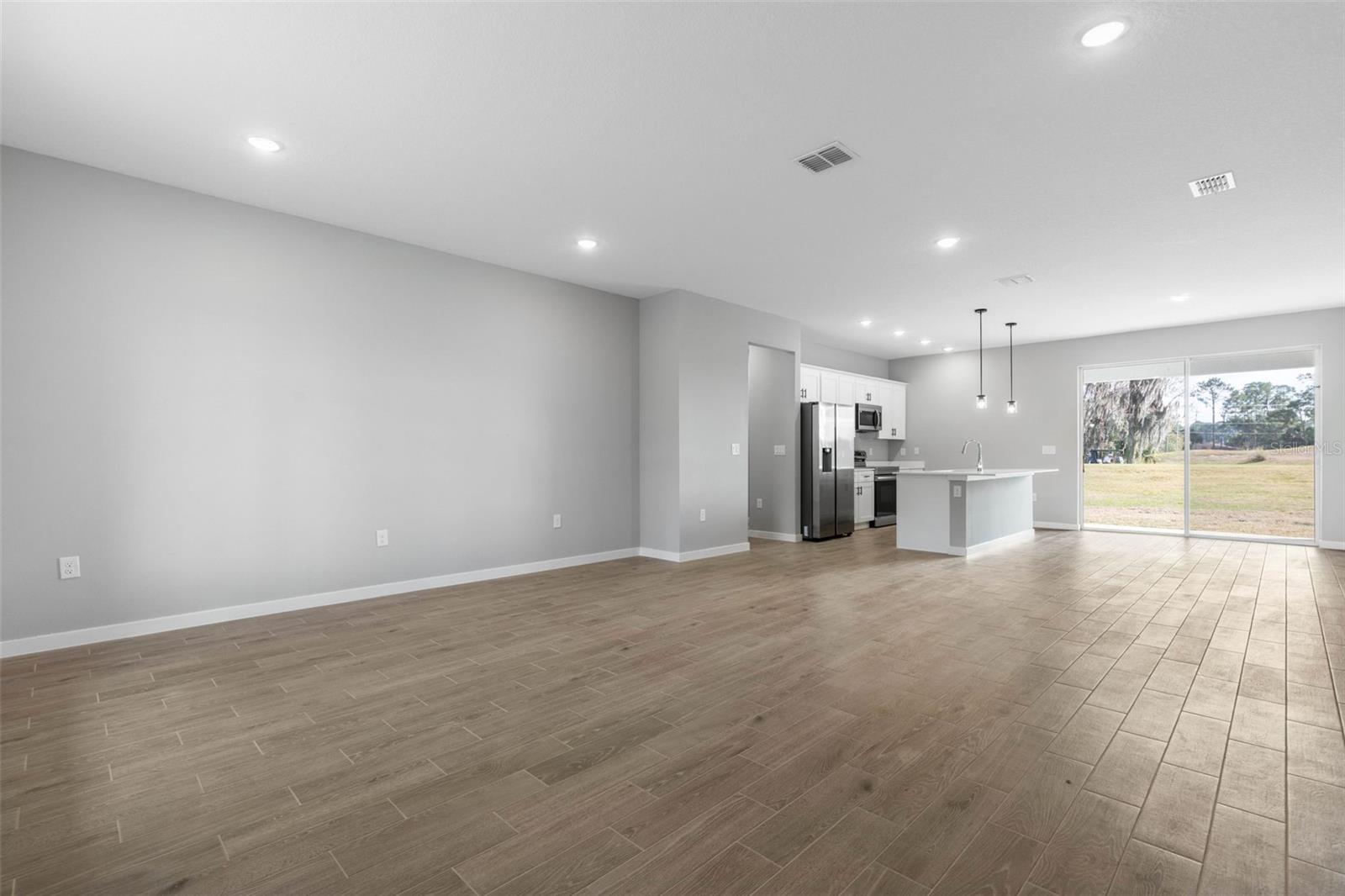 21 WEYMOUTH LANE