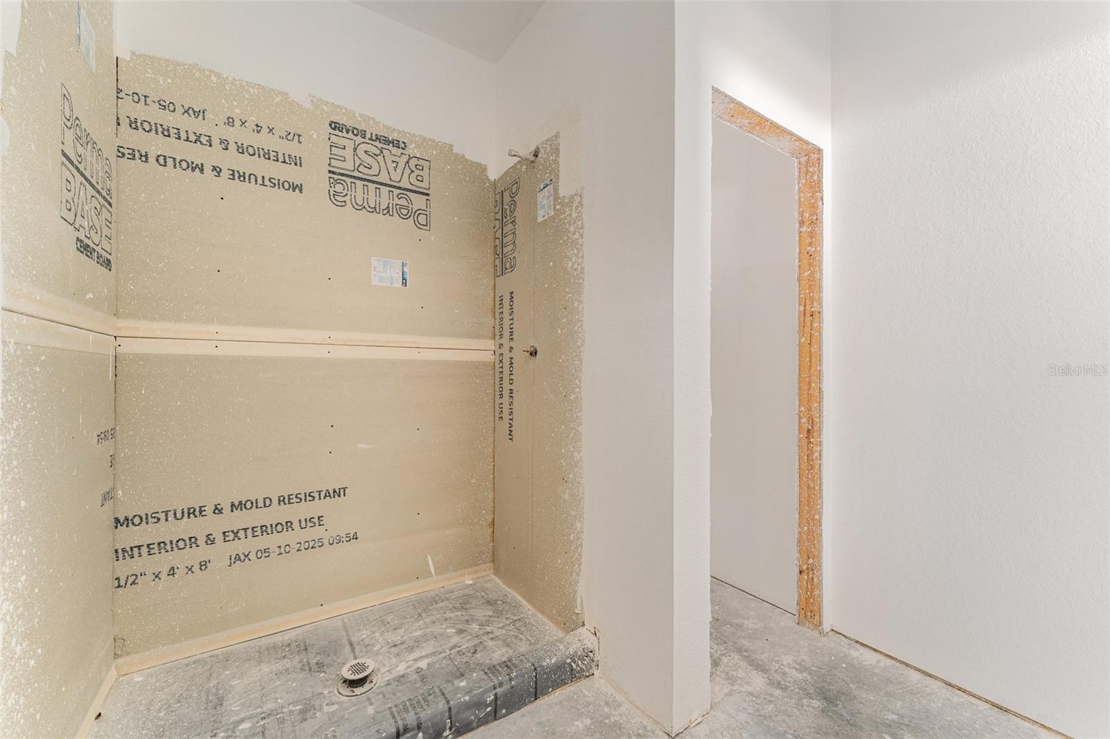 COUNTRY CLUB ESTATE SUB - Residential