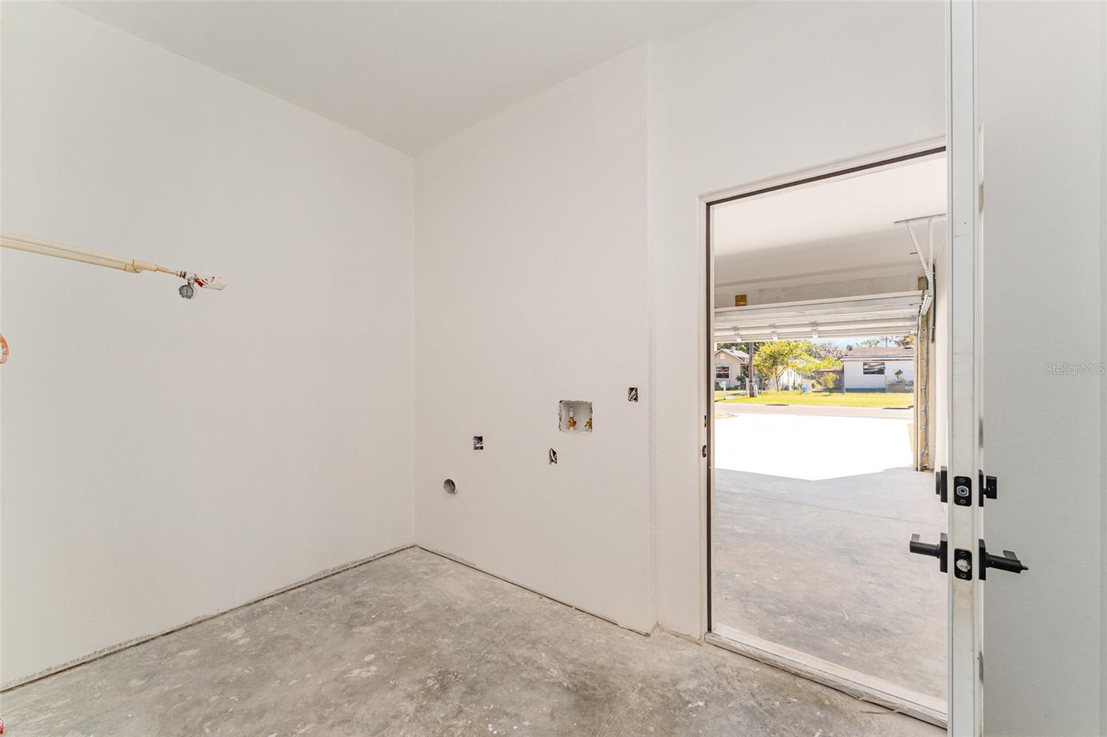 COUNTRY CLUB ESTATE SUB - Residential