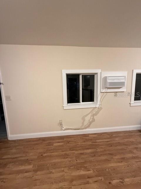 WALKER TERRACE KINGSTON - Residential