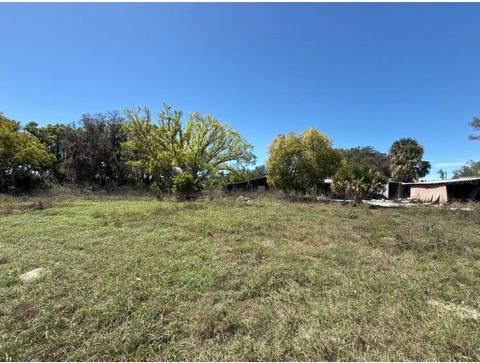 Tiny photo for 9844 Poe Street, Leesburg, FL 34788 (MLS # G5110426)