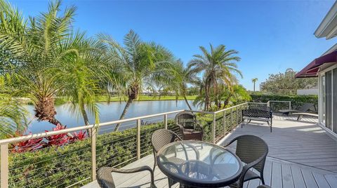 A home in LONGBOAT KEY