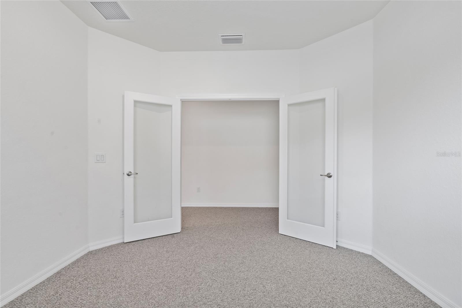 ROSEDALE ADD PH I - Residential Lease