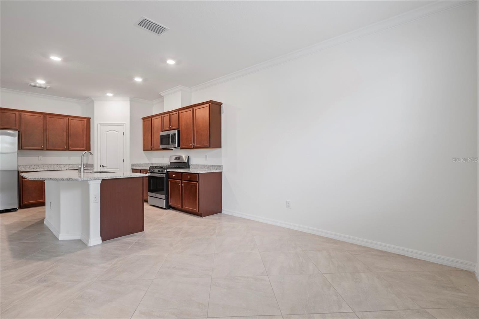 ROSEDALE ADD PH I - Residential Lease