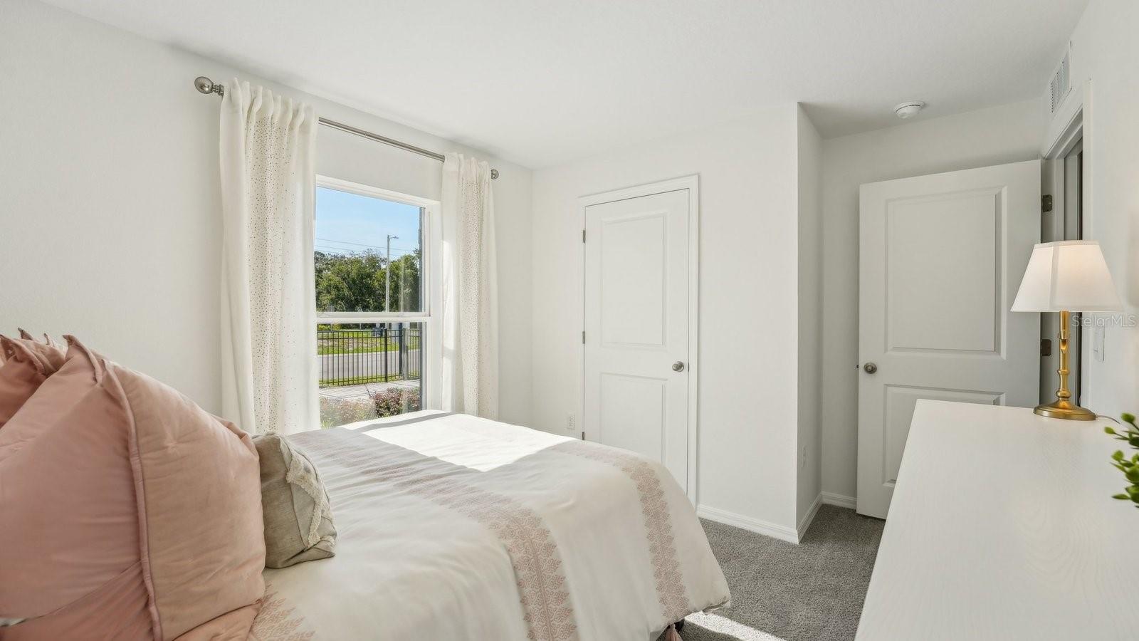 MANDARIN GROVE - Residential