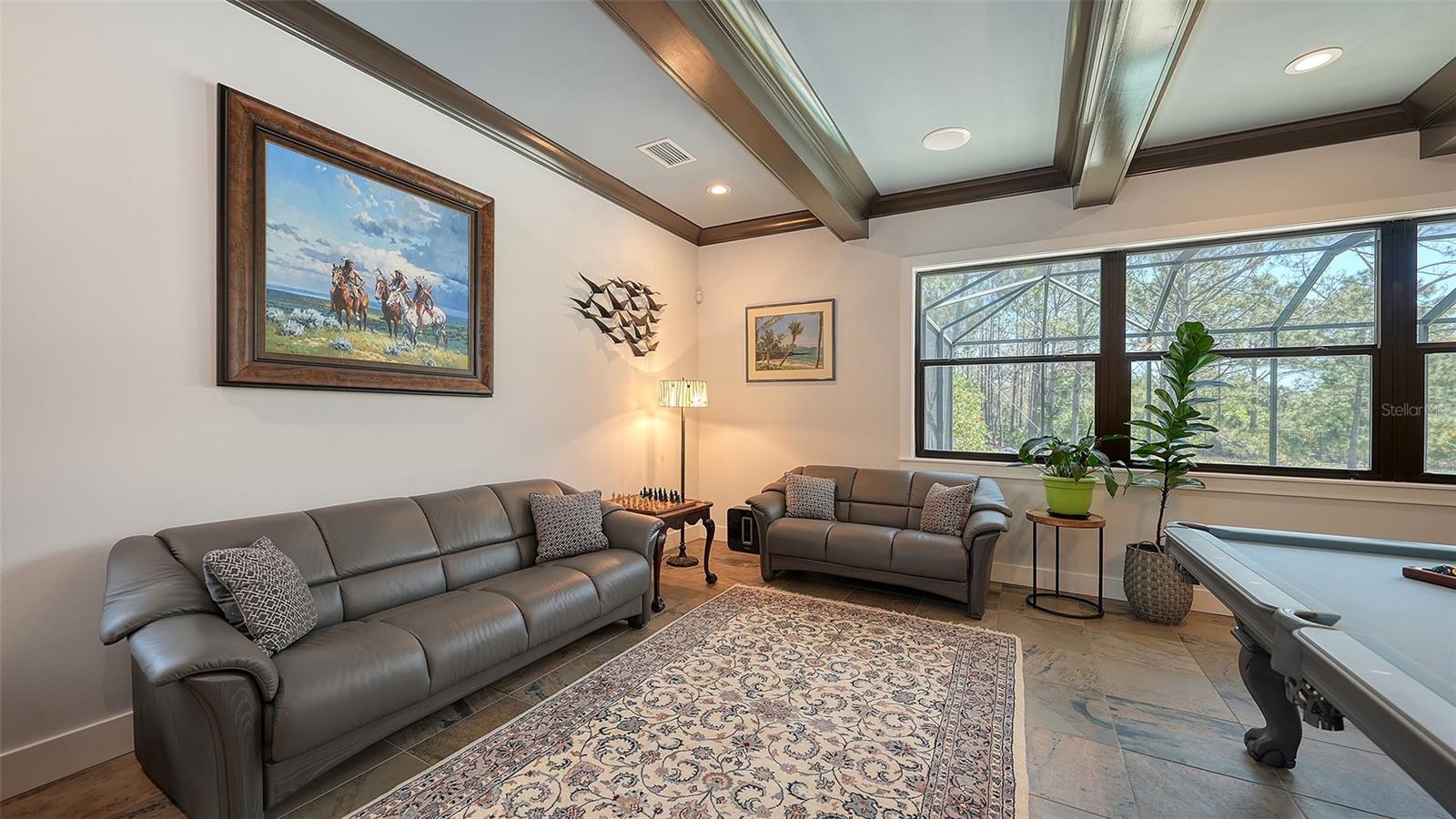 SADDLE CREEK - Residential