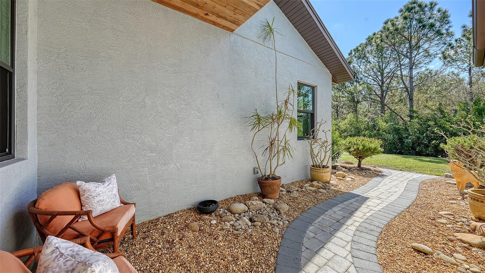 SADDLE CREEK - Residential