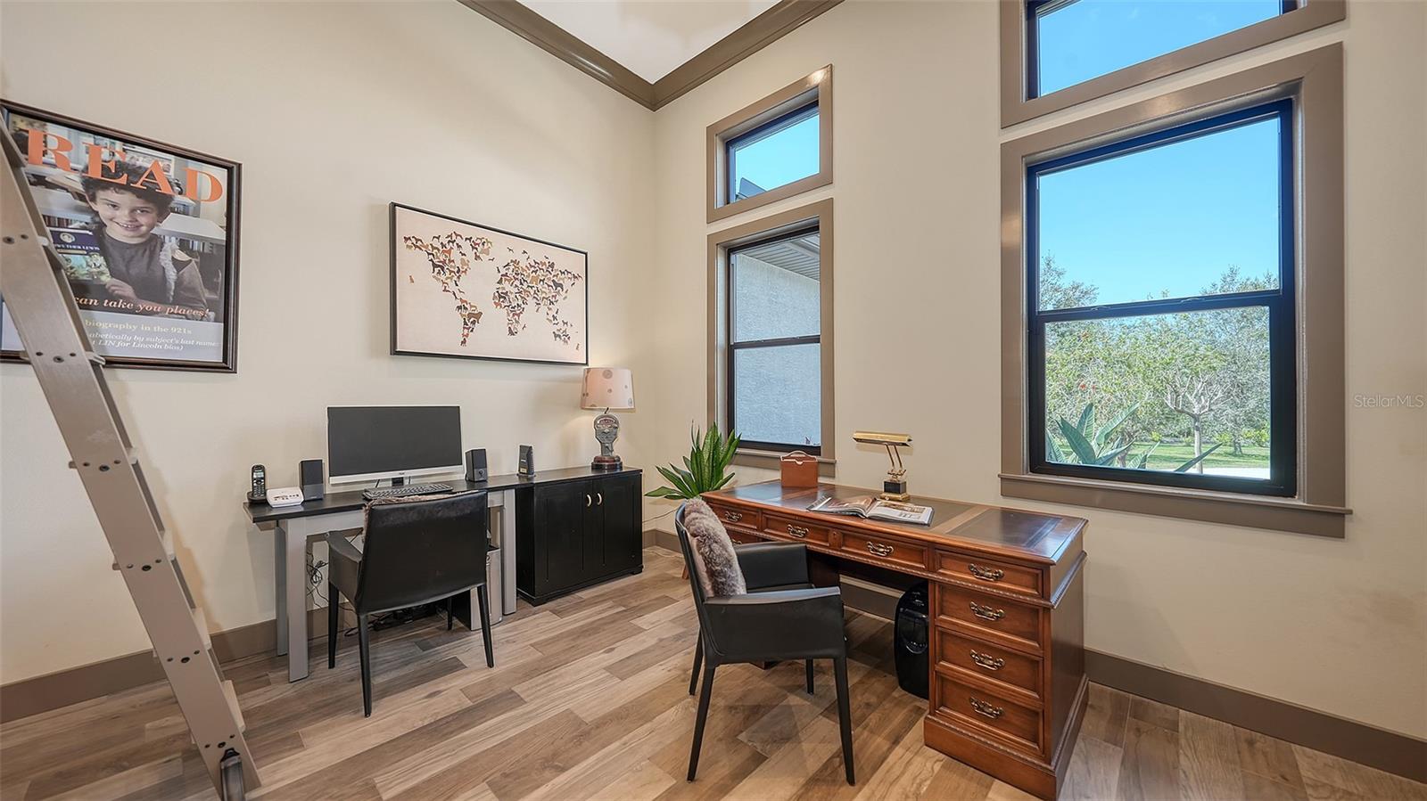 SADDLE CREEK - Residential