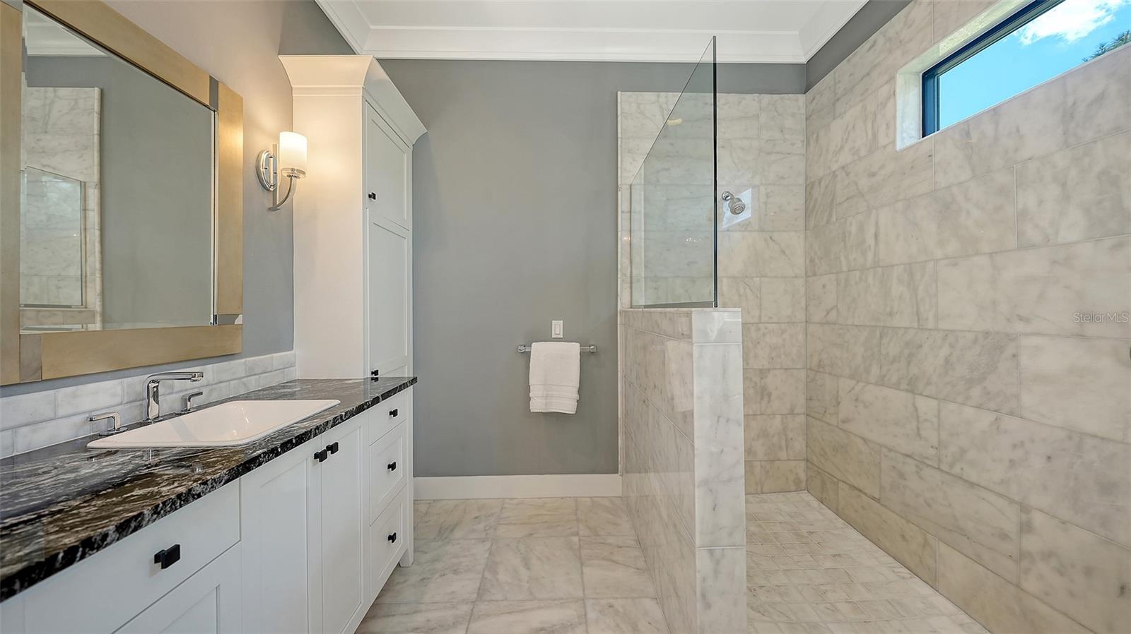 SADDLE CREEK - Residential