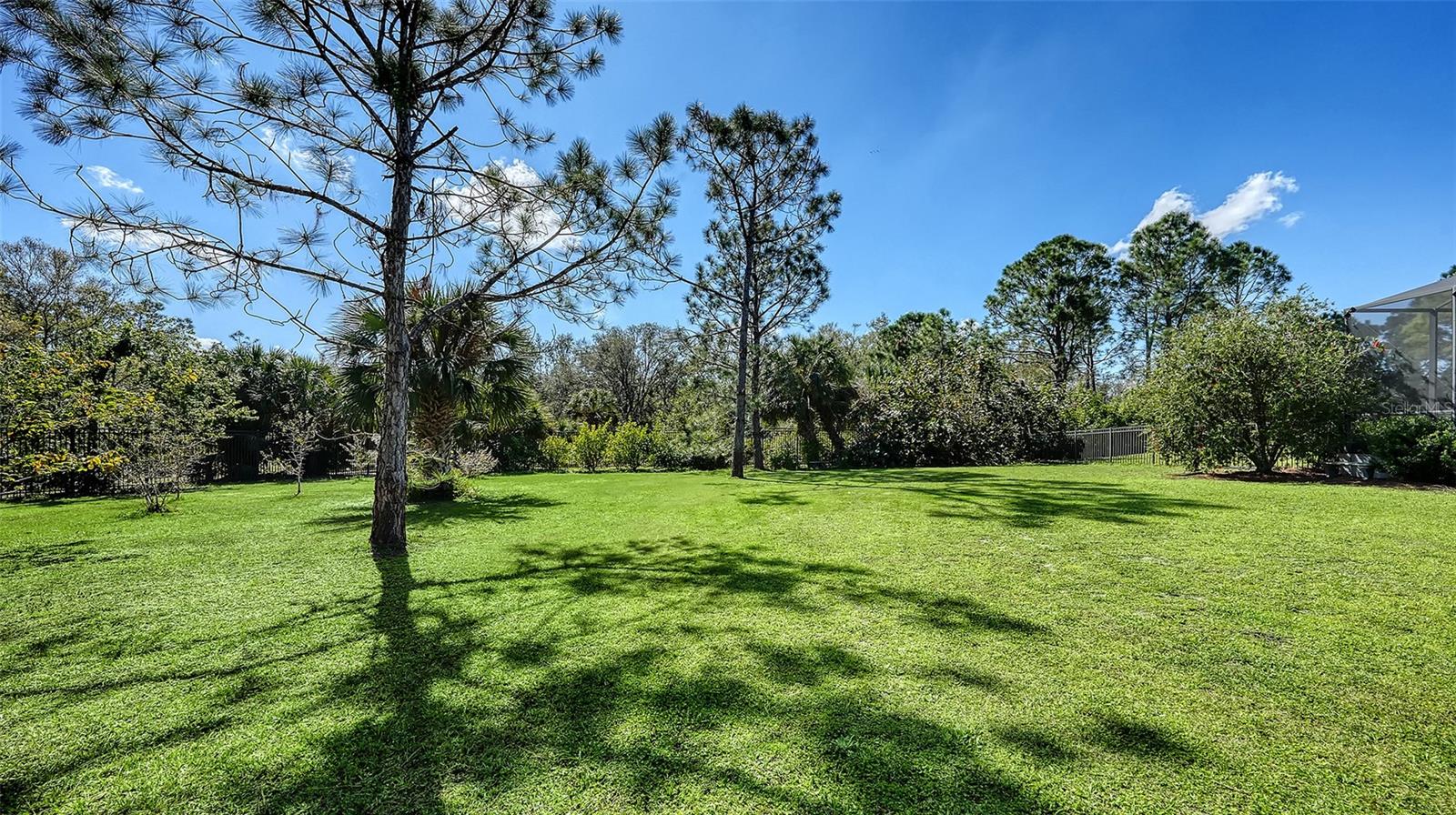 SADDLE CREEK - Residential