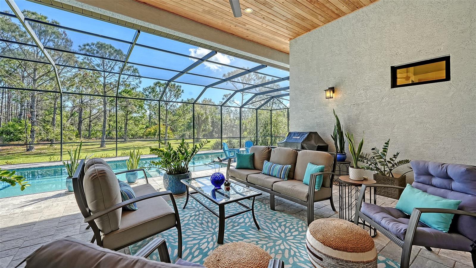SADDLE CREEK - Residential