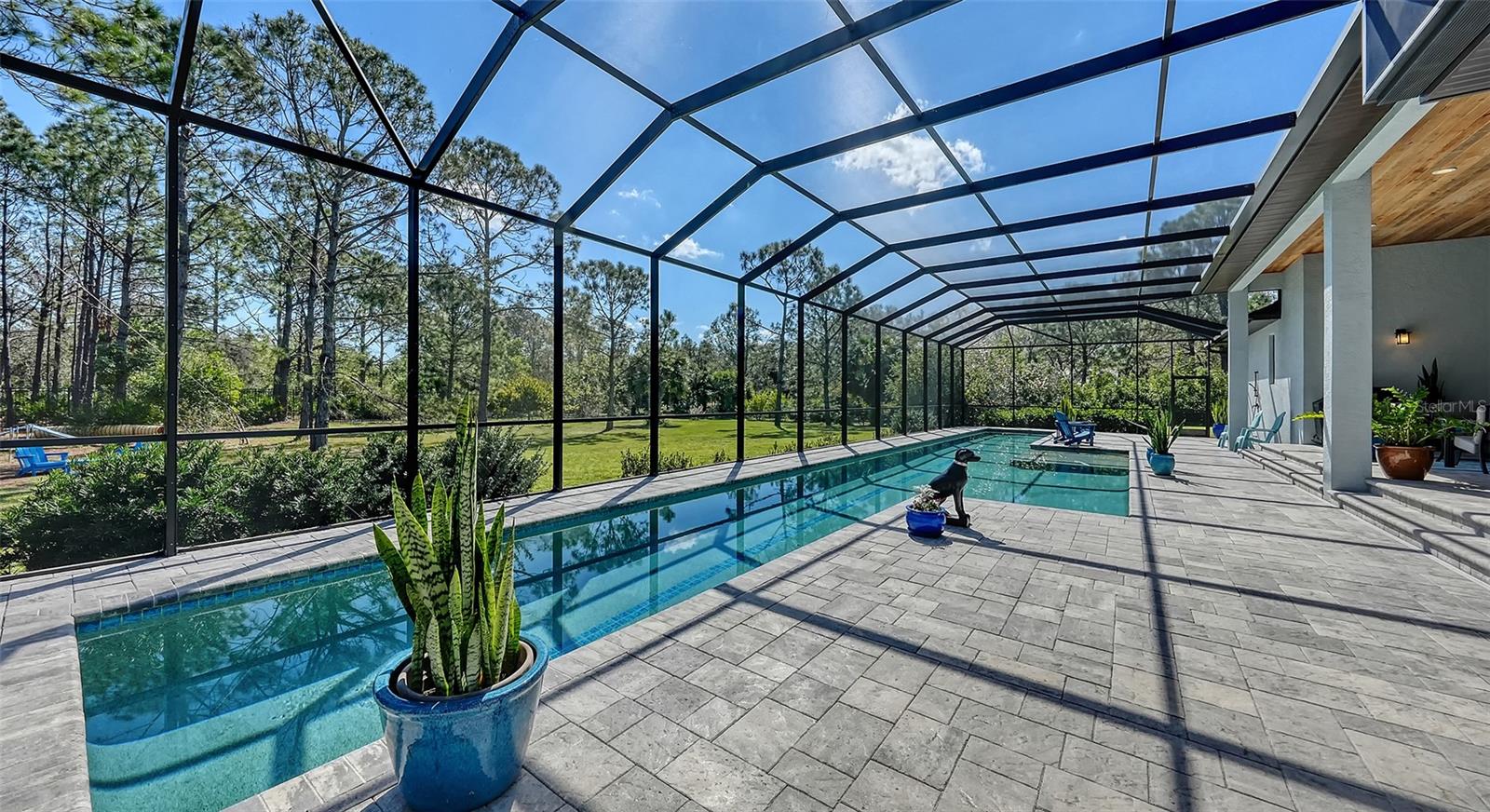 SADDLE CREEK - Residential