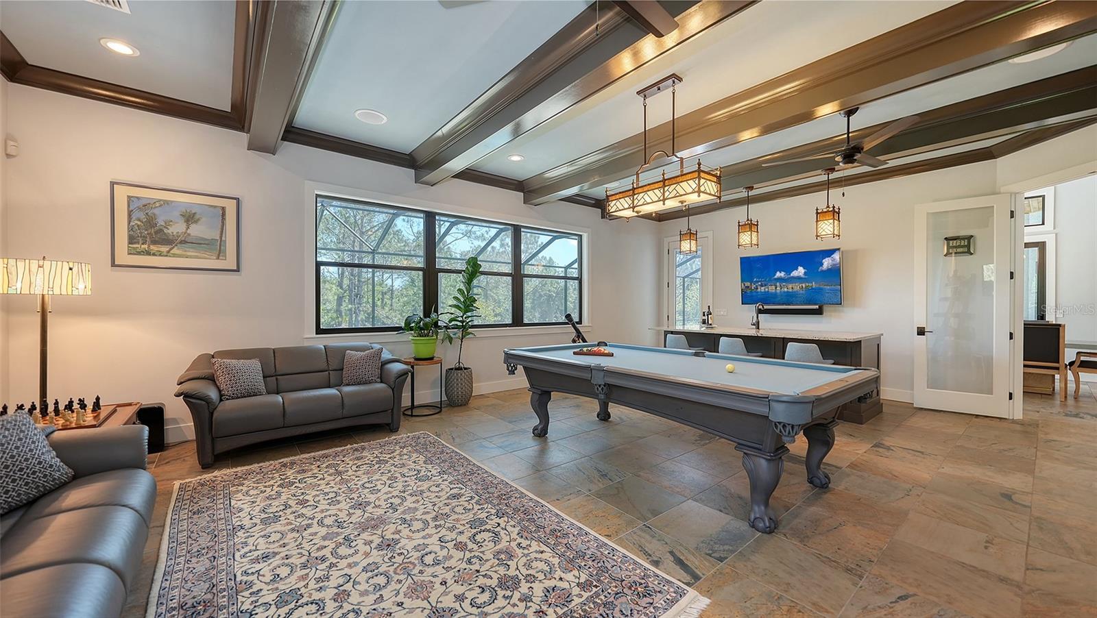 SADDLE CREEK - Residential