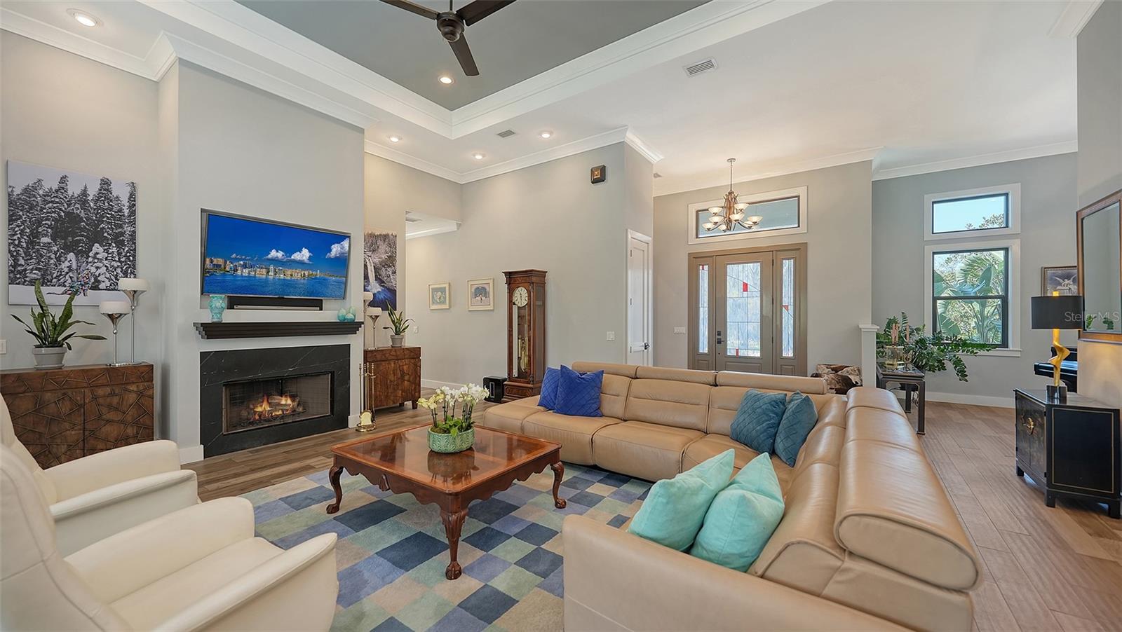 SADDLE CREEK - Residential
