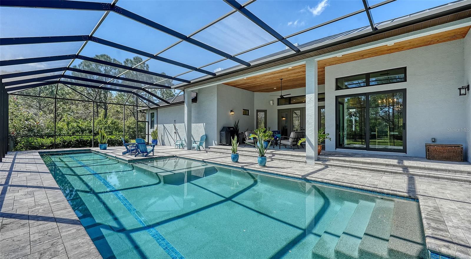 SADDLE CREEK - Residential