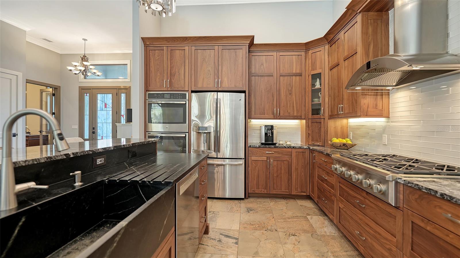 SADDLE CREEK - Residential
