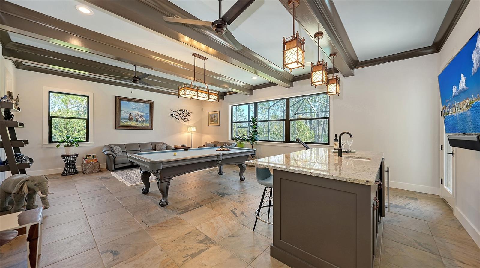 SADDLE CREEK - Residential