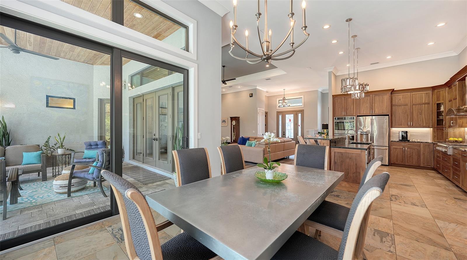 SADDLE CREEK - Residential