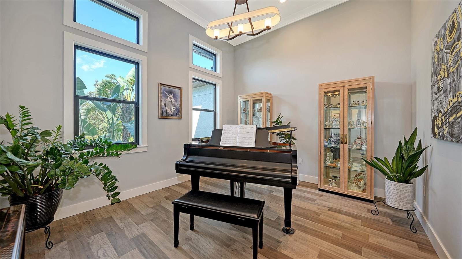 SADDLE CREEK - Residential