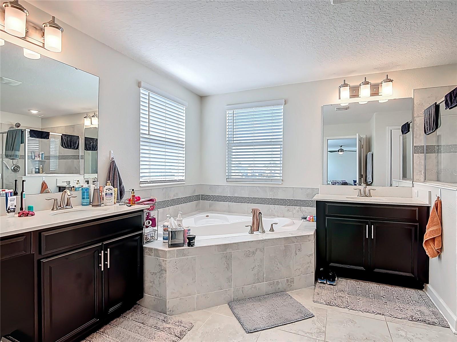 DRAYTON-PRESTON WOODS/PROVIDEN - Residential