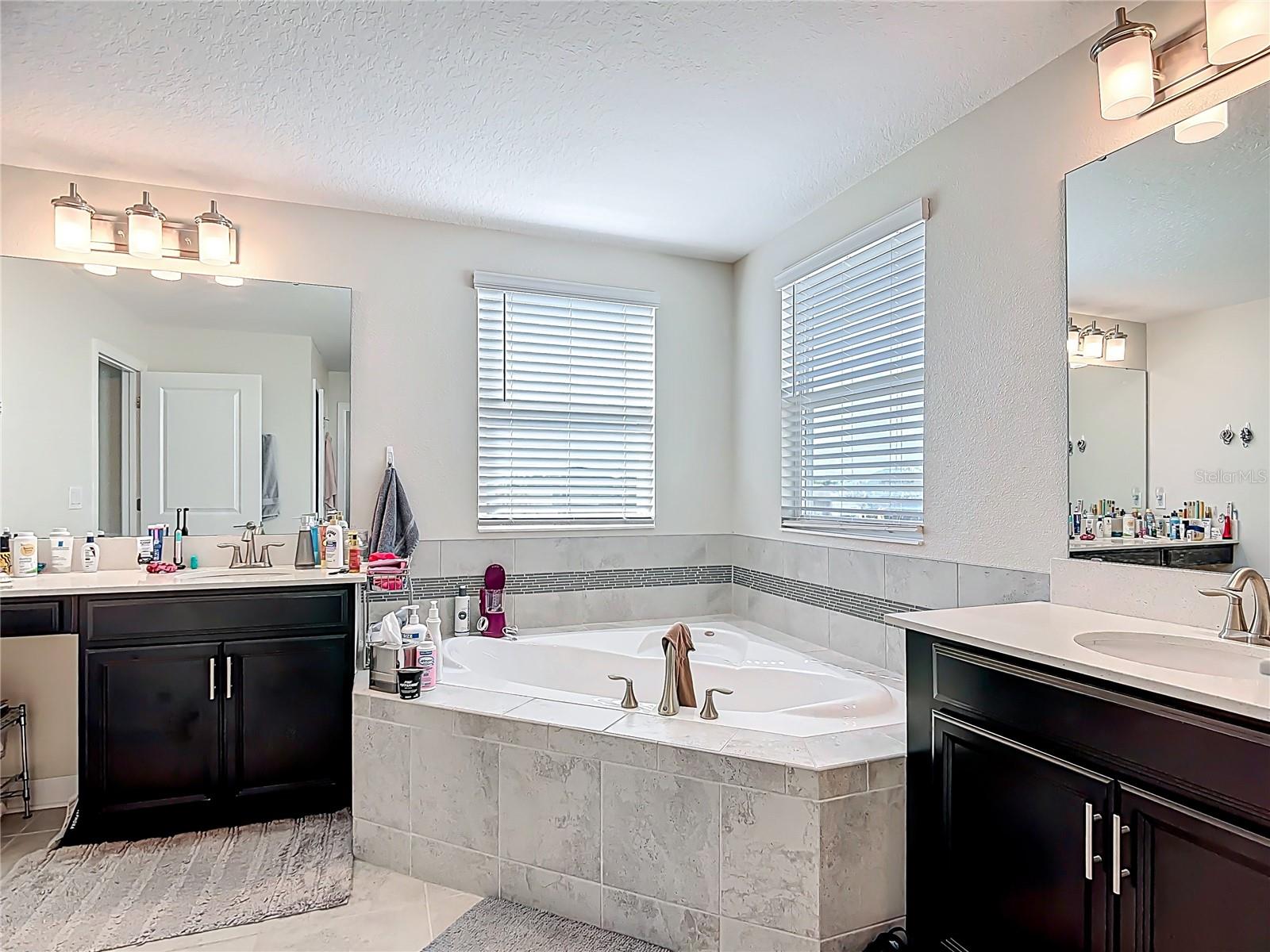 DRAYTON-PRESTON WOODS/PROVIDEN - Residential