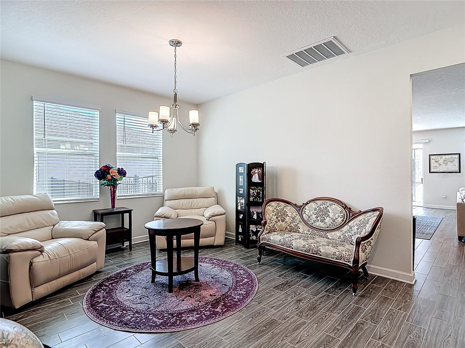 DRAYTON-PRESTON WOODS/PROVIDEN - Residential