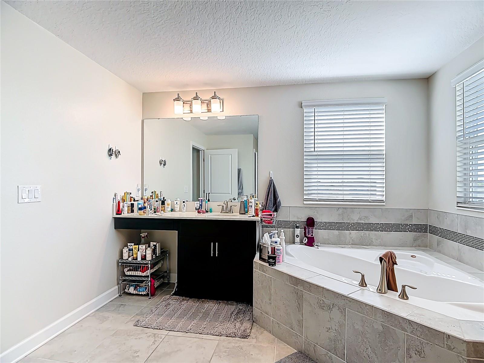 DRAYTON-PRESTON WOODS/PROVIDEN - Residential