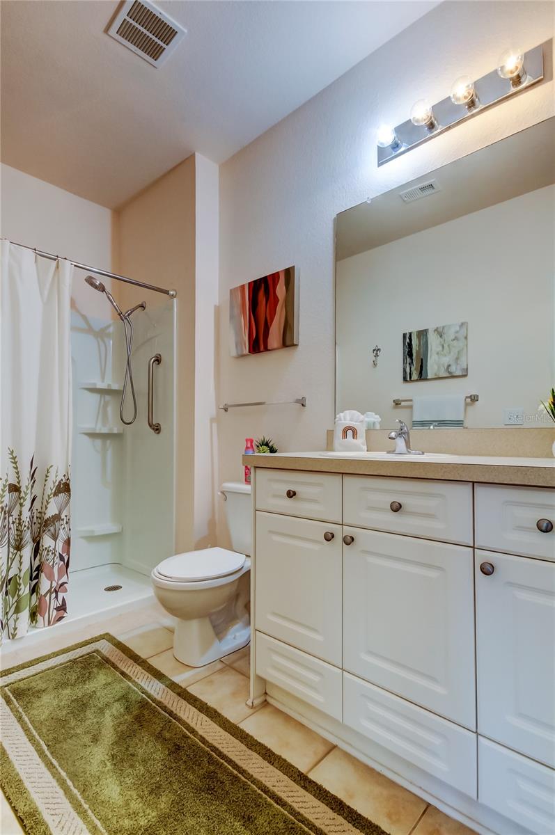 RESIDENCE AT RENAISSANCE - Residential Lease