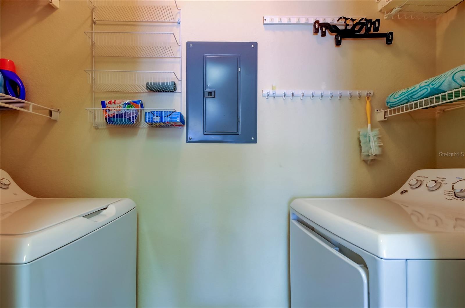 RESIDENCE AT RENAISSANCE - Residential Lease