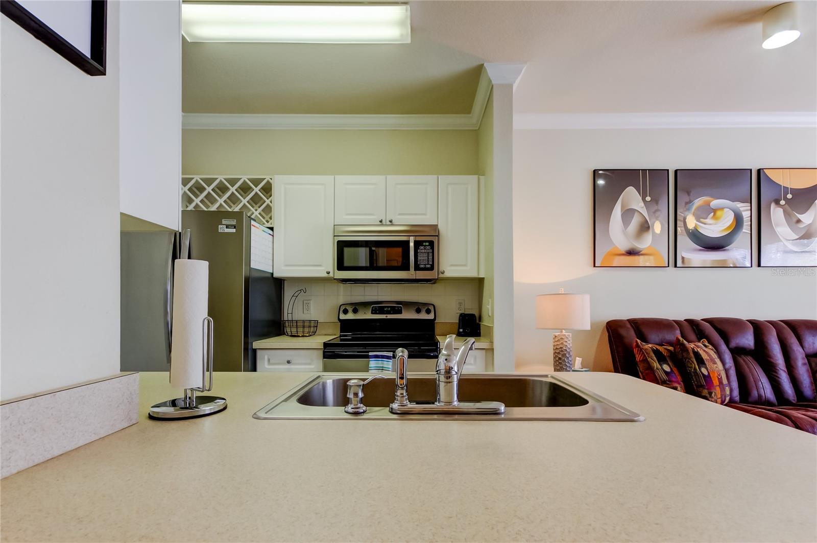 RESIDENCE AT RENAISSANCE - Residential Lease