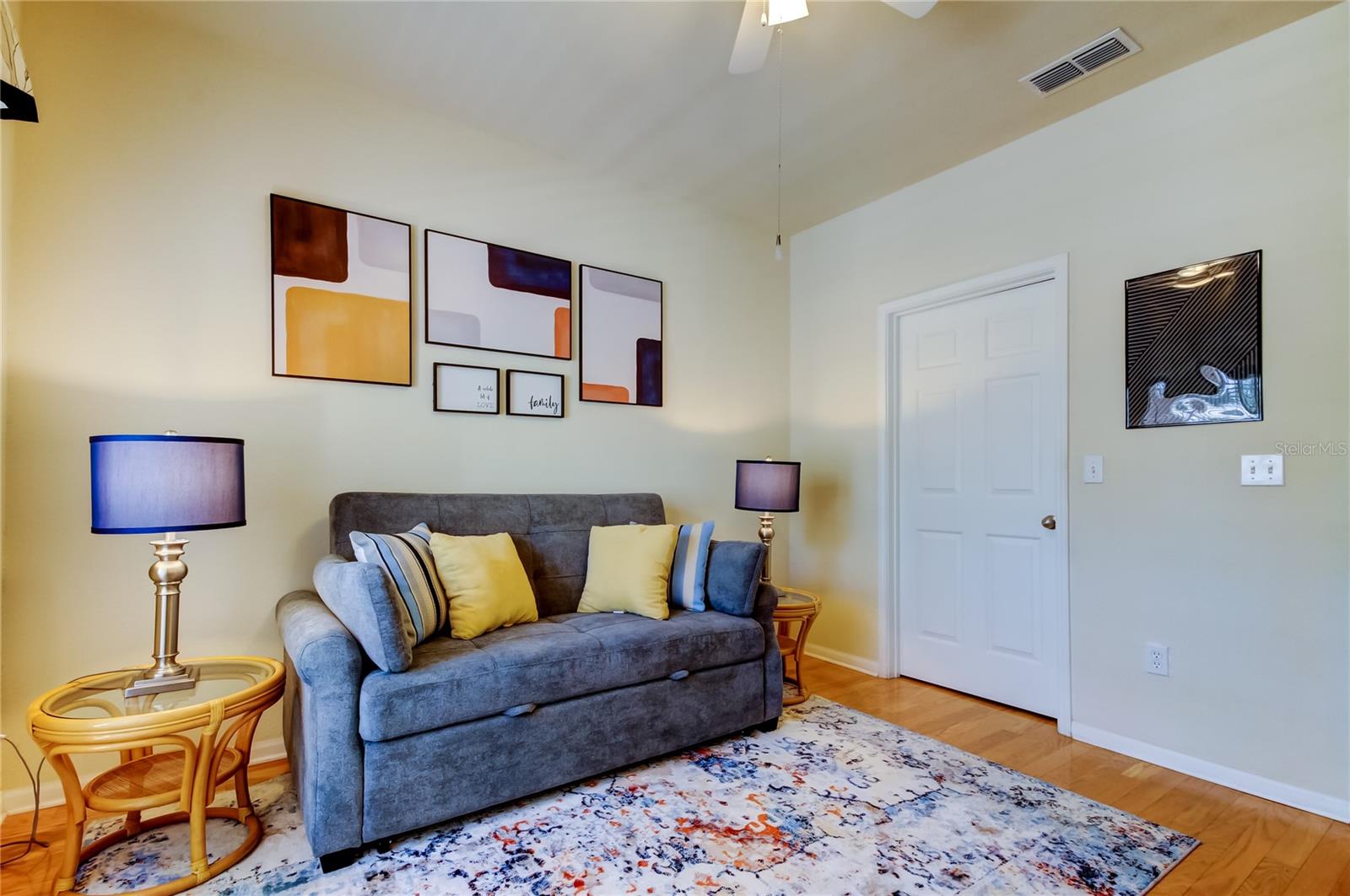 RESIDENCE AT RENAISSANCE - Residential Lease