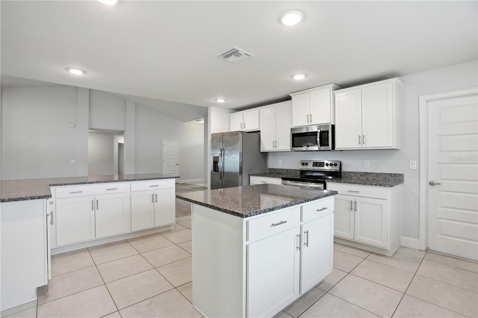 WYNDSOR PLACE - Residential