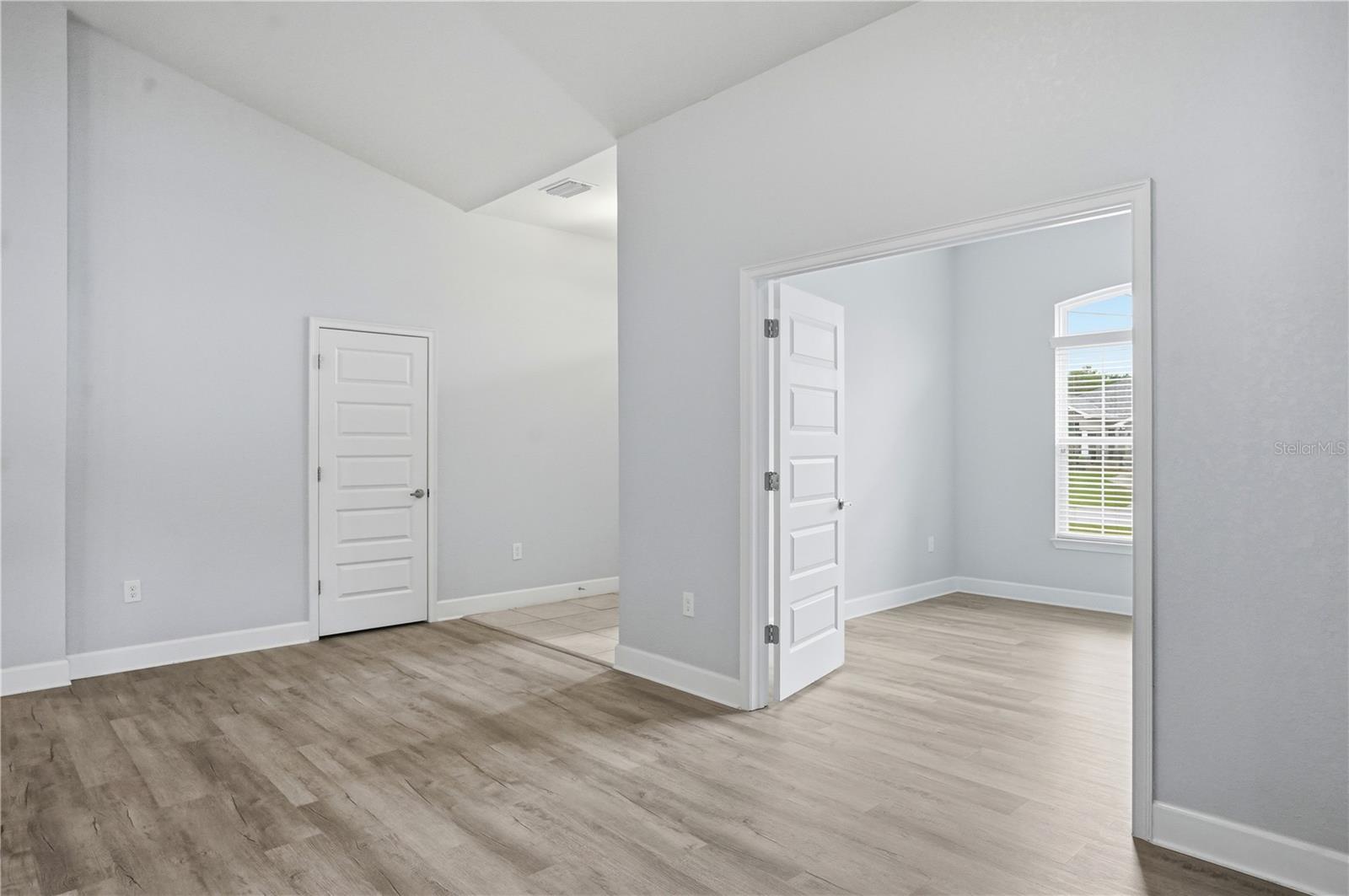 WYNDSOR PLACE - Residential
