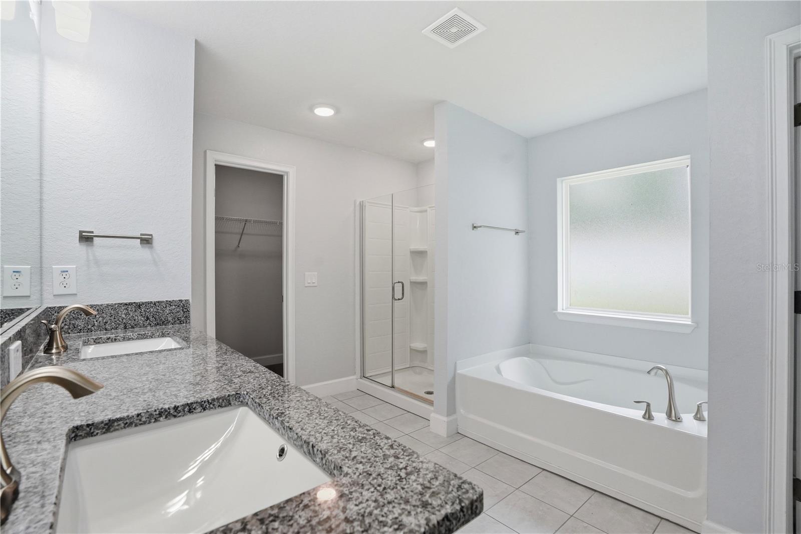 WYNDSOR PLACE - Residential