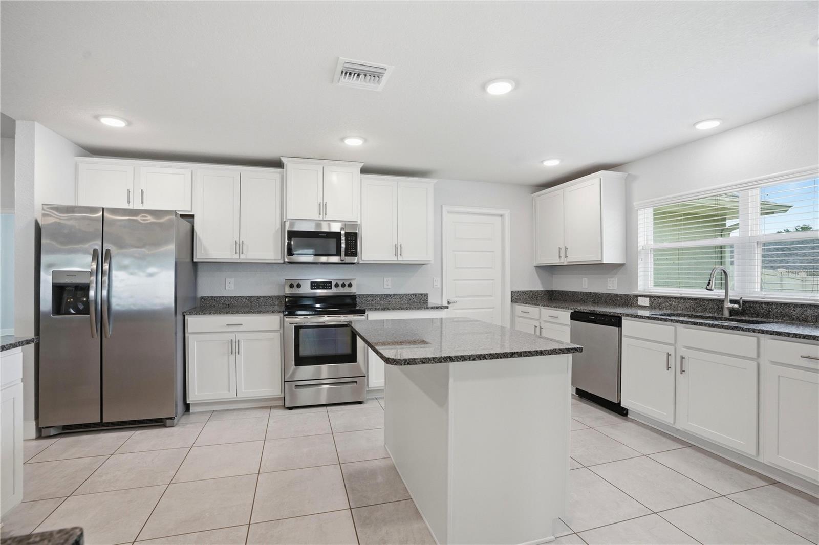WYNDSOR PLACE - Residential
