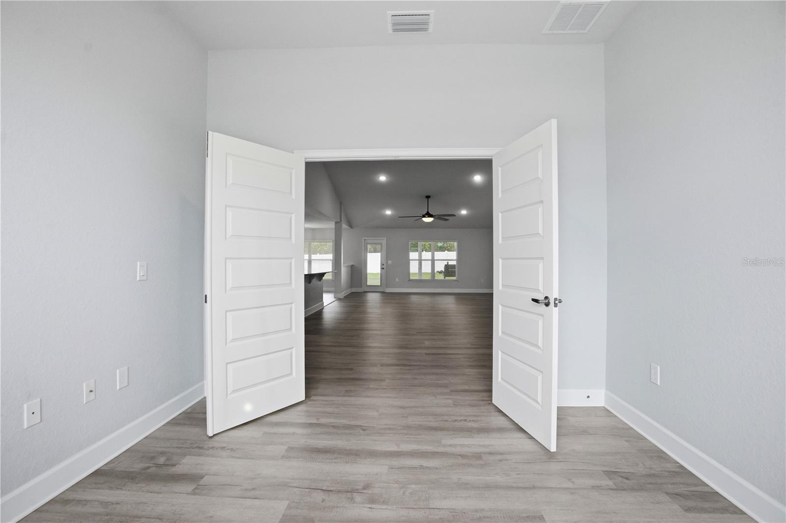 WYNDSOR PLACE - Residential
