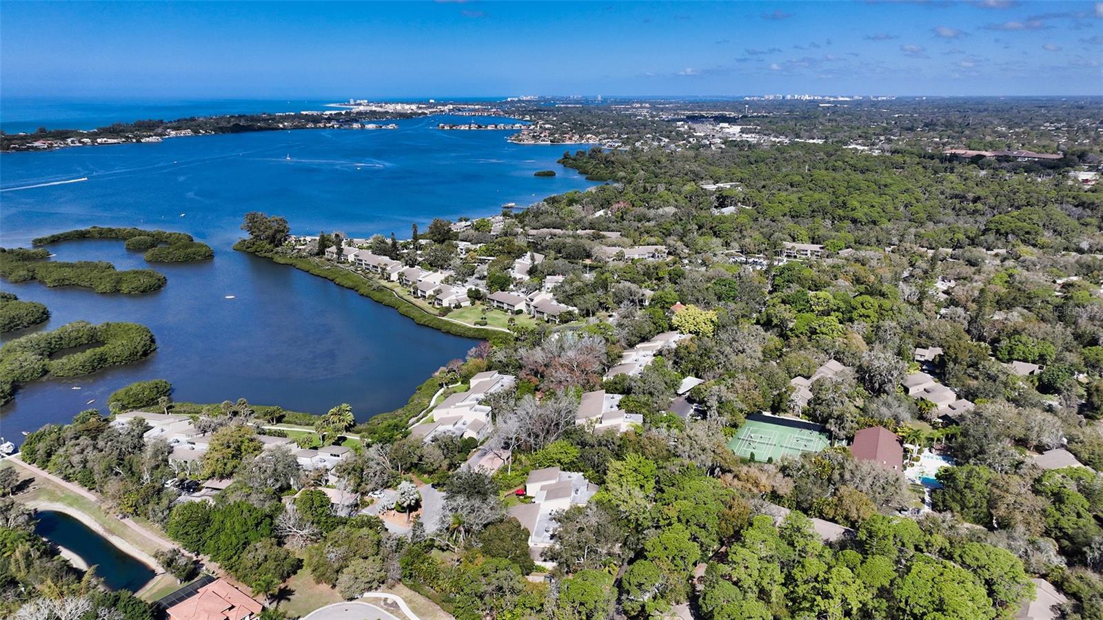 PELICAN COVE I - Residential Lease