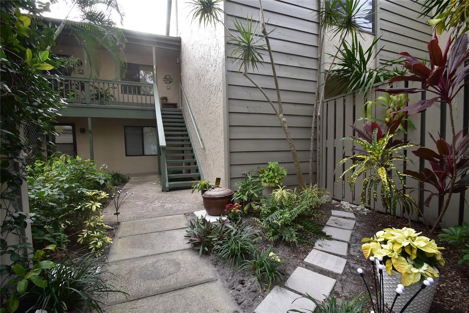 PELICAN COVE I - Residential Lease