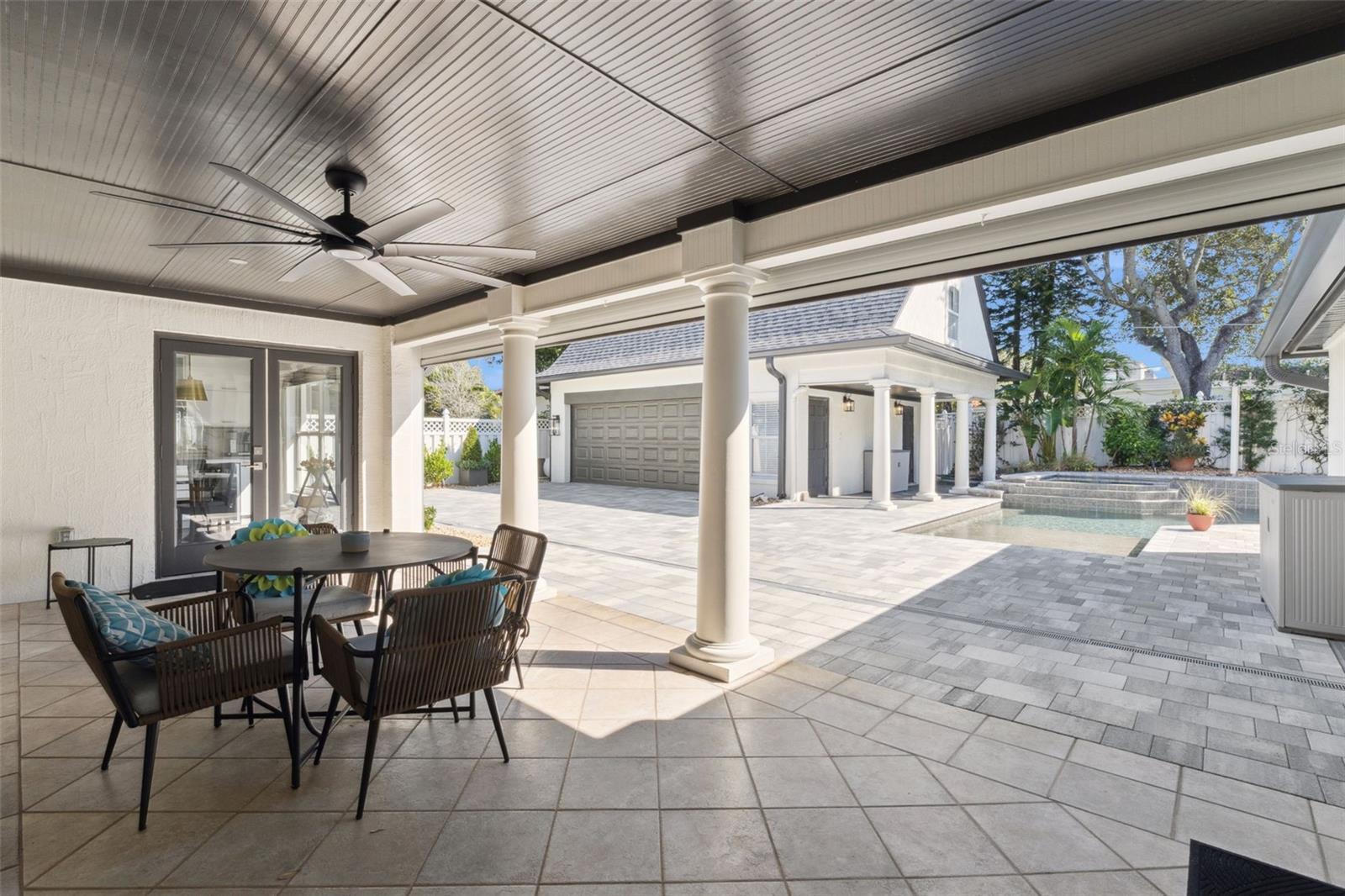 TANGERINE COURT - Residential