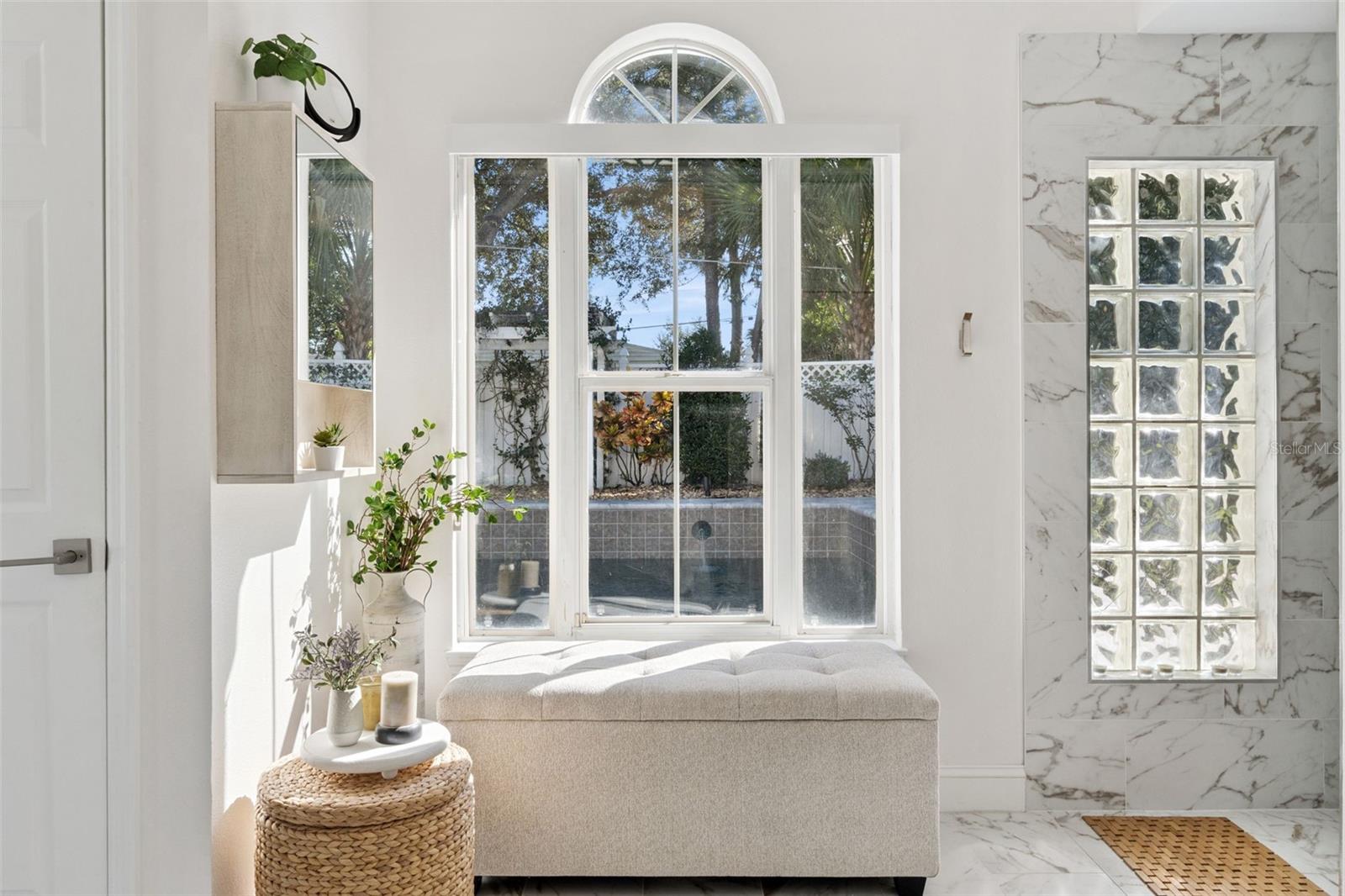 TANGERINE COURT - Residential