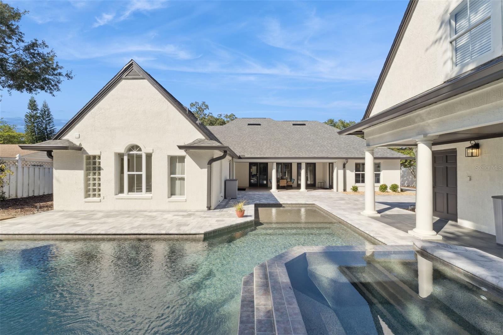 TANGERINE COURT - Residential