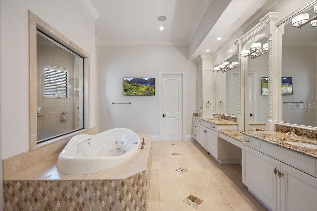 KEENES POINTE UNIT 3 - Residential