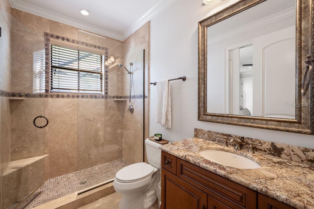 KEENES POINTE UNIT 3 - Residential